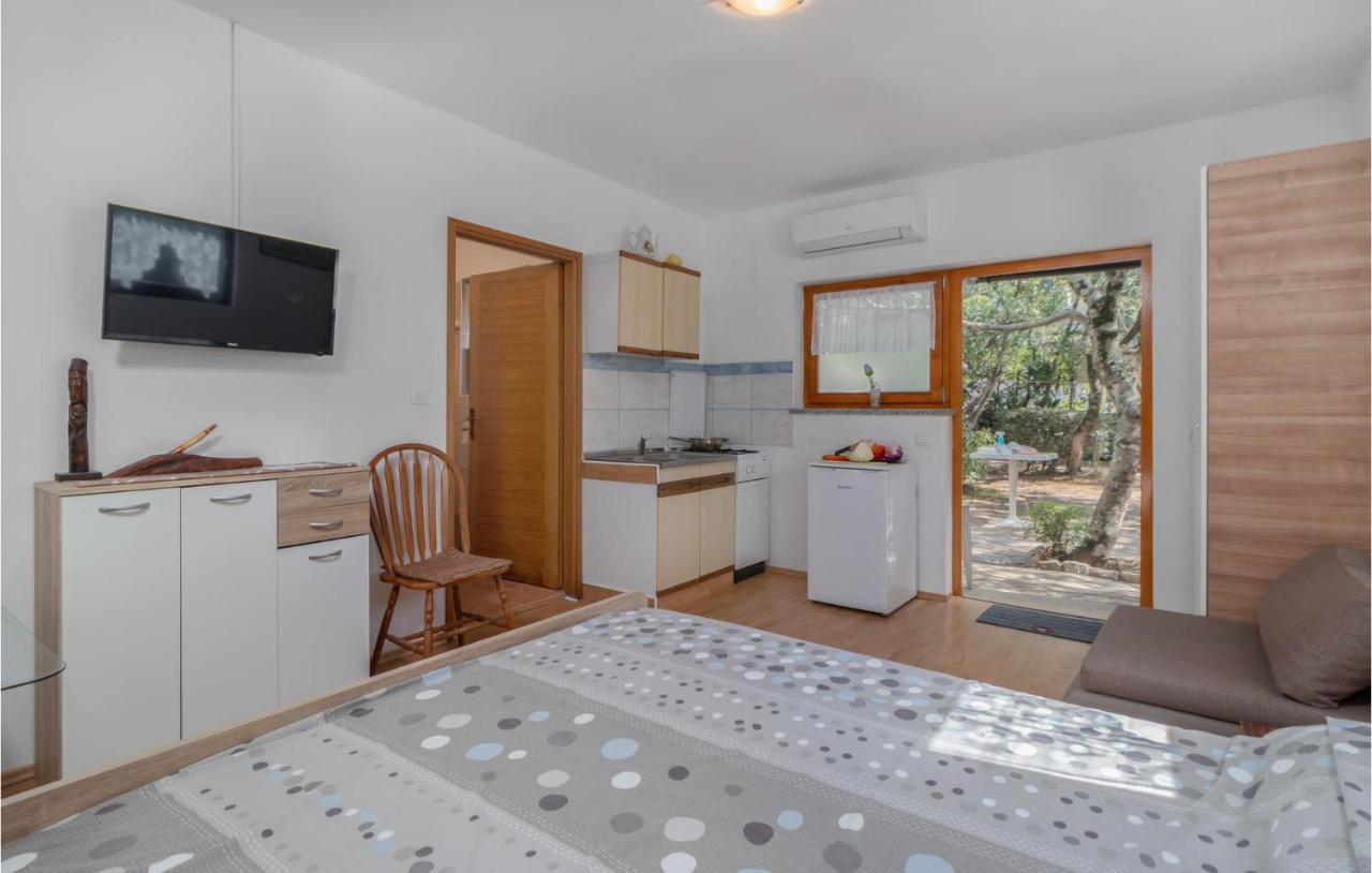 Pet Friendly Apartment In Pinezici With Wifi Eksteriør bilde